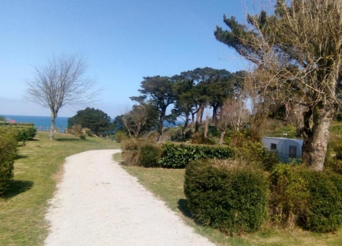 Les Hortensias Grande Tente Familiale Deux Chambres Et Sejour Vue Mer Sur Camping Nature Plestin-les-Grèves 외부 사진