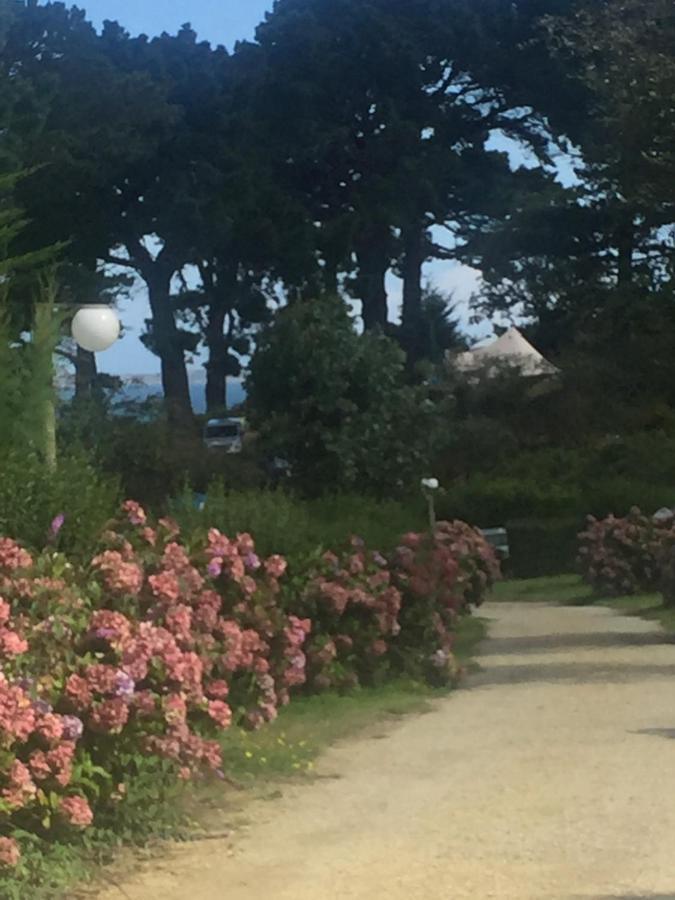 Les Hortensias Grande Tente Familiale Deux Chambres Et Sejour Vue Mer Sur Camping Nature Plestin-les-Grèves 외부 사진